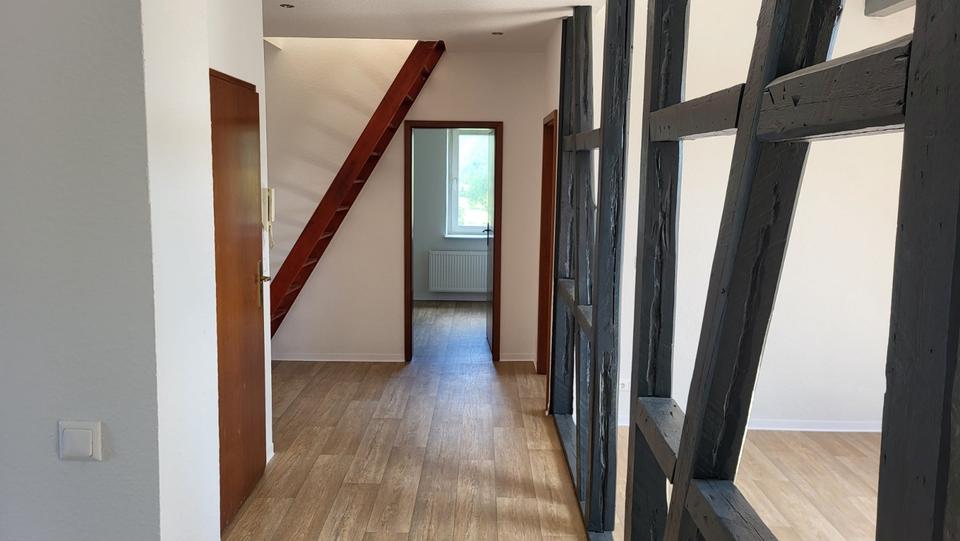 Dachgeschoßwohnung Zeitz - 3 Zimmer, 82 m&sup2;, 440&euro; | Angebot:25974887