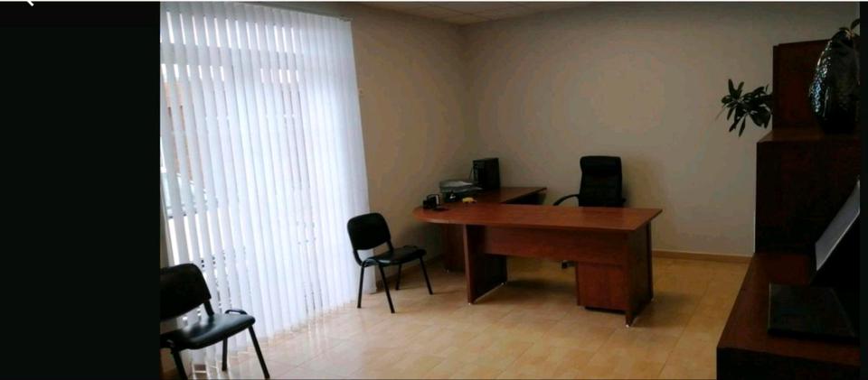 Vielvältige nutzbare Büroraum zu Vermieten zimmer