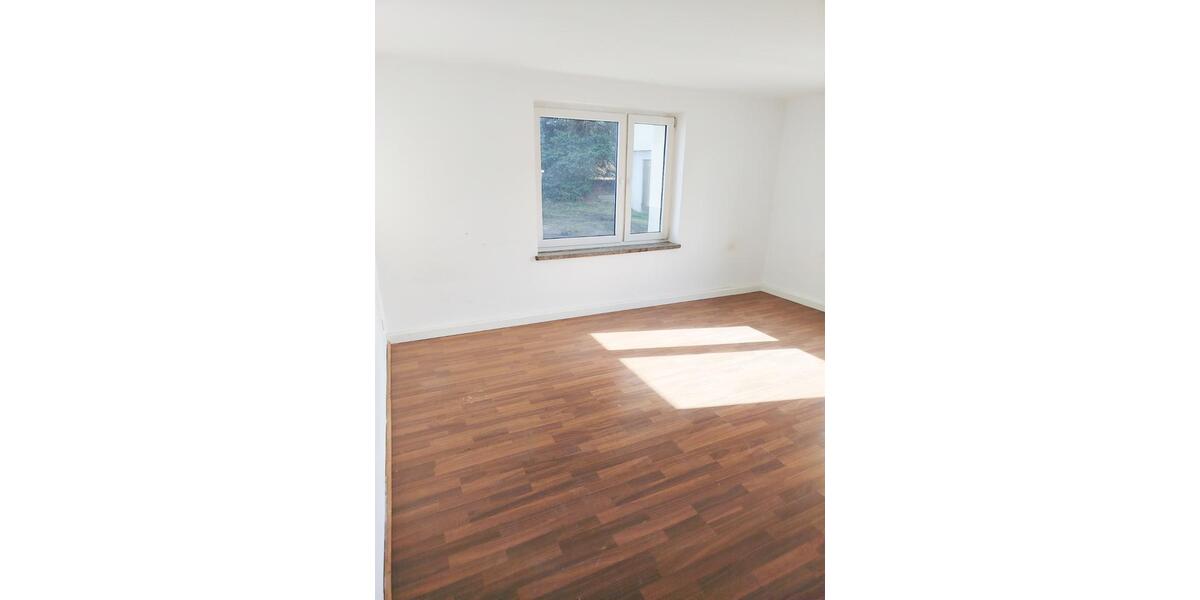 Etagenwohnung Klingenberg - 3 Zimmer, 80 m&sup2;, 440&euro; | Angebot:25719745