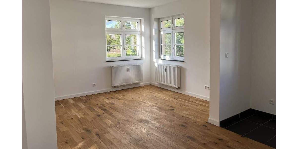 Lieblingsplatz - hell und gemütlich! Tageslichtbad mit Wanne, Parkettboden, Abstellraum 2 zimmer