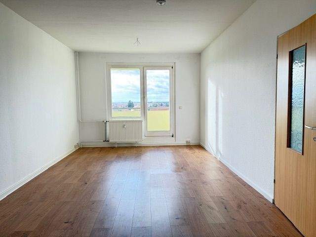 Etagenwohnung Zeithain - 4 Zimmer, 77 m&sup2;, 400&euro; | Angebot:25820738