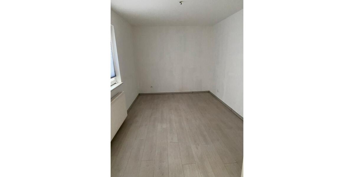 Einfamilienhaus Werdohl - 3 Zimmer, 85 m&sup2;, 600&euro; | Angebot:24846047