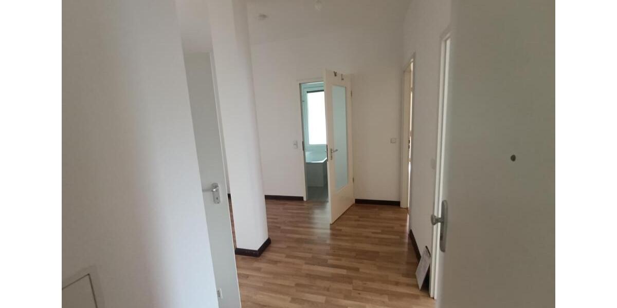 Dachgeschoßwohnung Panketal - 3 Zimmer, 74 m&sup2;, 1.130&euro; | Angebot:26534250