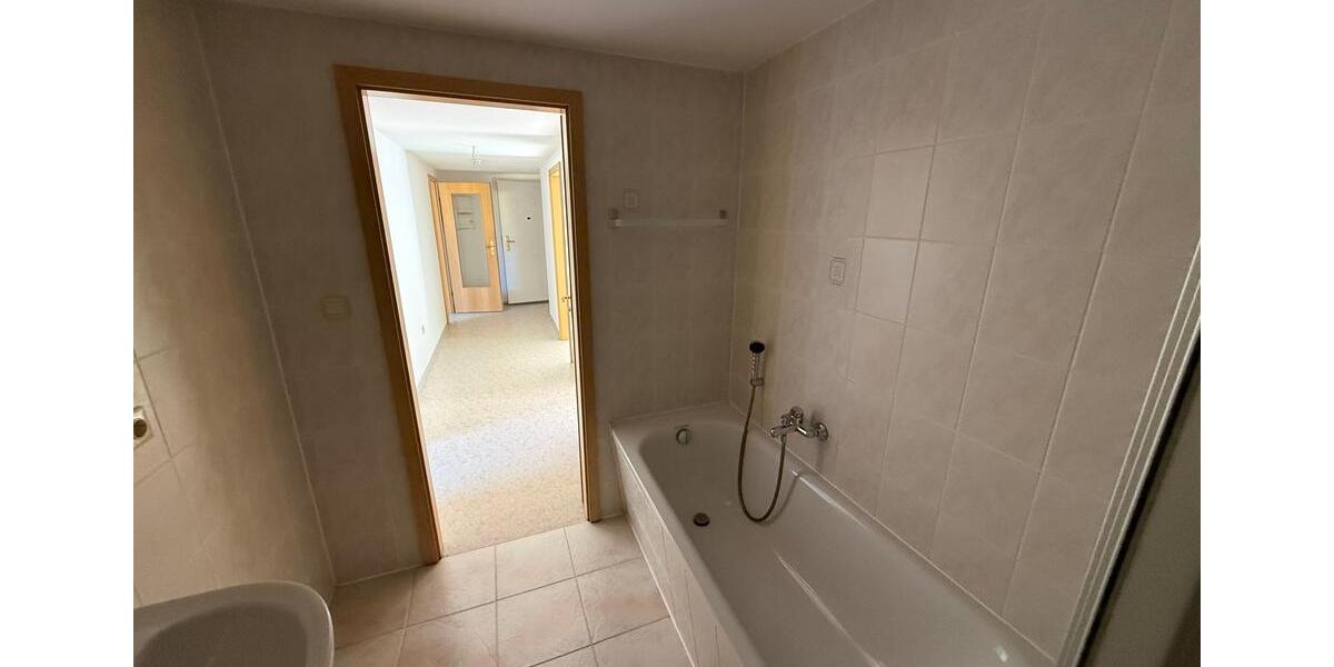 Etagenwohnung Auma-Weidatal Weidatal - 3 Zimmer, 64 m&sup2;, 335&euro; | Angebot:25138394