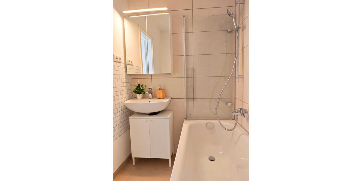 Etagenwohnung Frankfurt am Main Ost - 1 Zimmer, 33 m&sup2;, 745&euro; | Angebot:26639045
