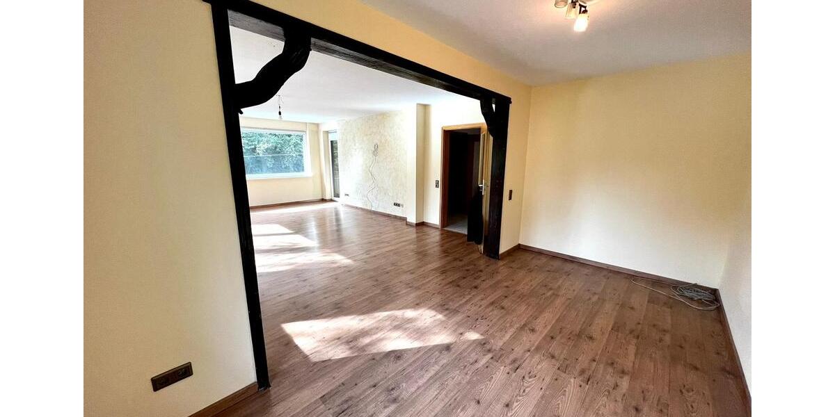 Etagenwohnung Wuppertal Sedansberg - 4 Zimmer, 115 m&sup2;, 1.100&euro; | Angebot:26168563