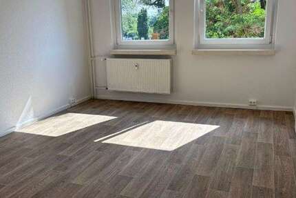 Wohnung Dessau-Roßlau Roßlau - 1 Zimmer, 33 m&sup2;, 326&euro; | Angebot:27097586