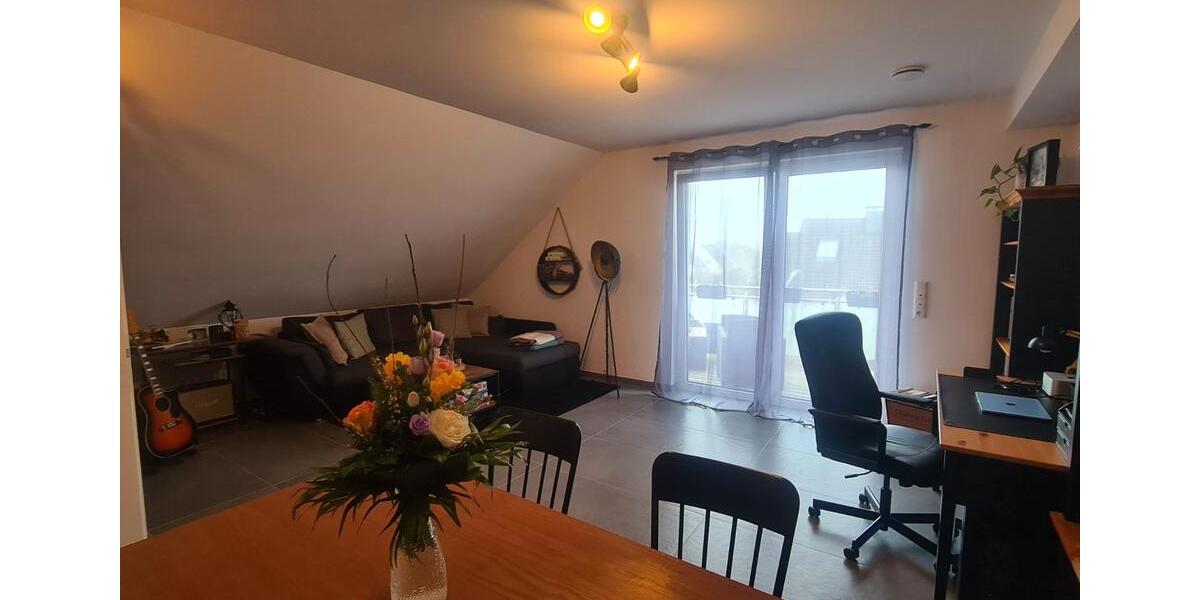 Dachgeschoßwohnung Herford - 2 Zimmer, 80 m&sup2;, 960&euro; | Angebot:25990251
