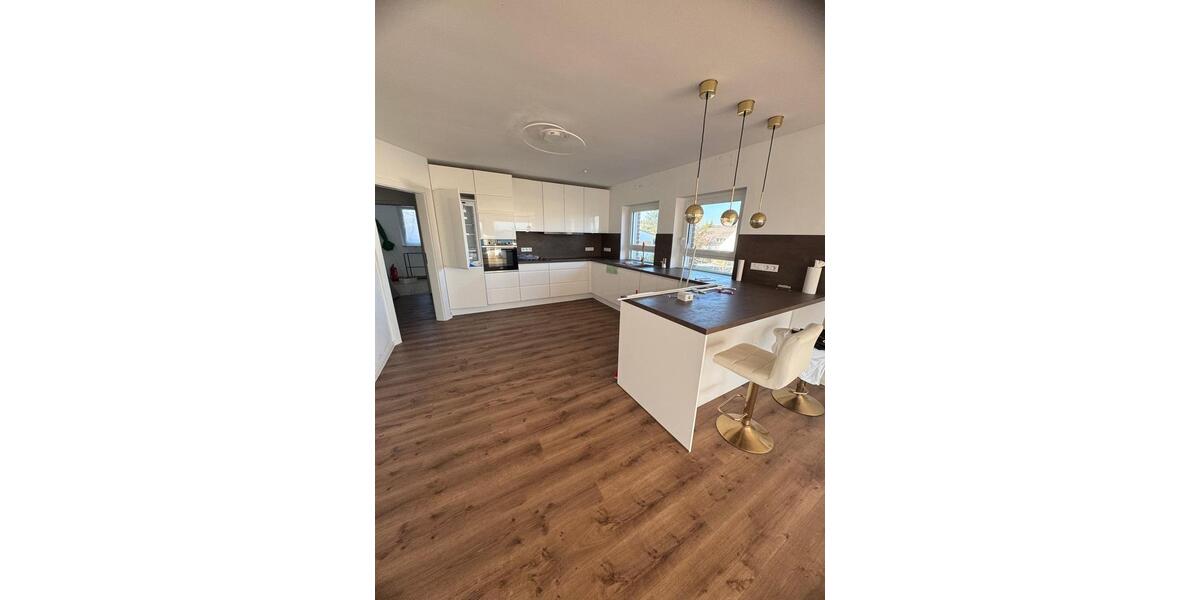 Dachgeschoßwohnung Limburg an der Lahn - 1 Zimmer, 154 m&sup2;, 1.800&euro; | Angebot:24416726