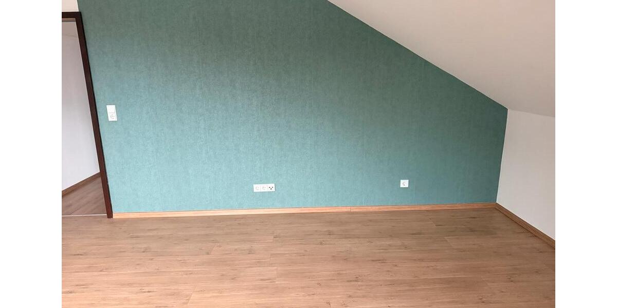 Dachgeschoßwohnung Plettenberg - 1 Zimmer, 60 m&sup2;, 600&euro; | Angebot:24346859