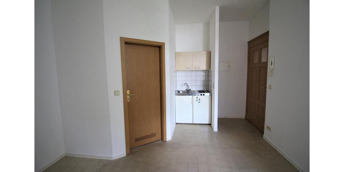 1 - Raum Wohnung - zentral in Bernburg 1 zimmer