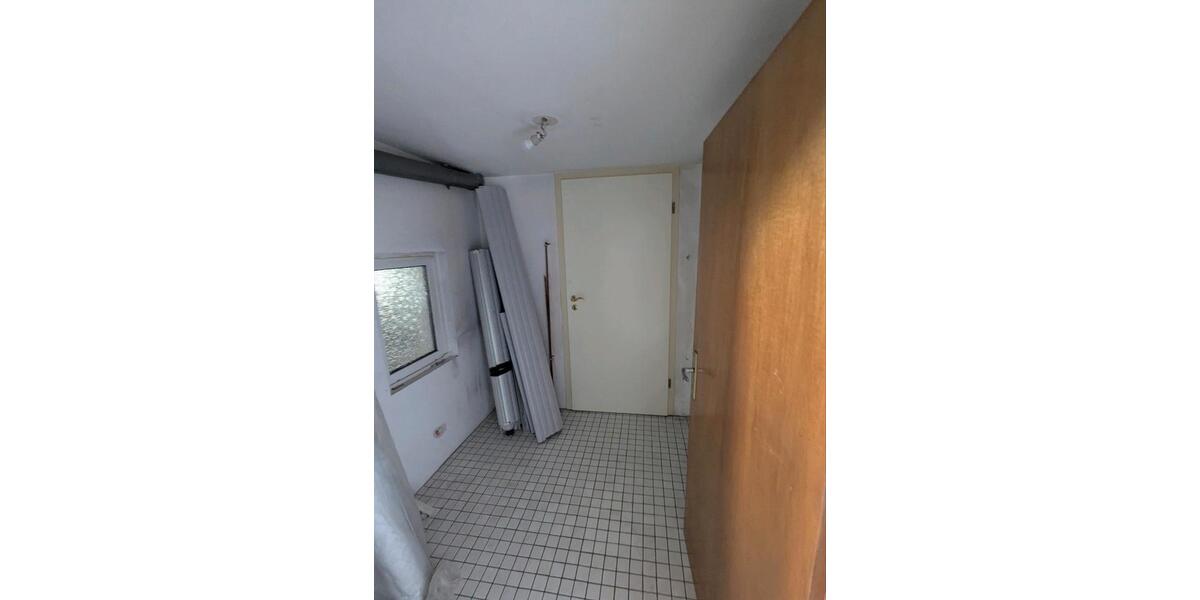 Doppelhaushälfte Nieheim - 3 Zimmer, 110 m&sup2;, 630&euro; | Angebot:25405553