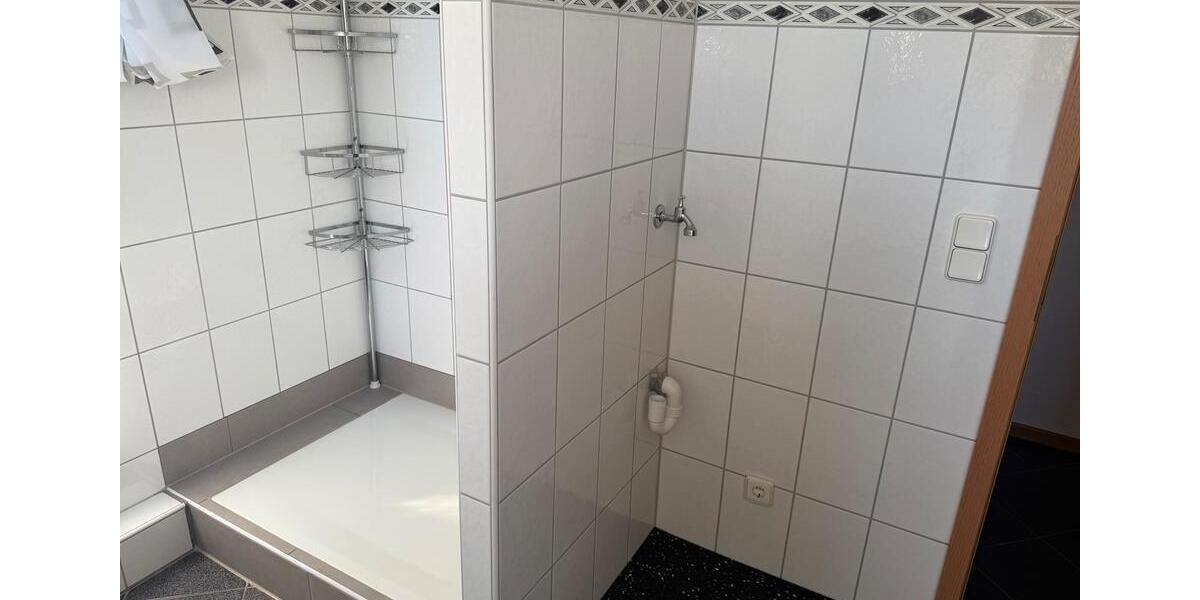 Dachgeschoßwohnung Remscheid Reinshagen - 1 Zimmer, 68 m&sup2;, 590&euro; | Angebot:26491225