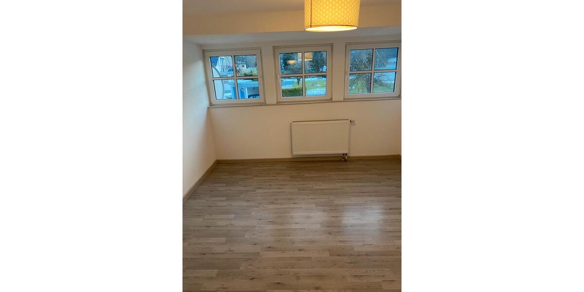 Etagenwohnung Burbach - 4 Zimmer, 100 m&sup2;, 800&euro; | Angebot:26439696