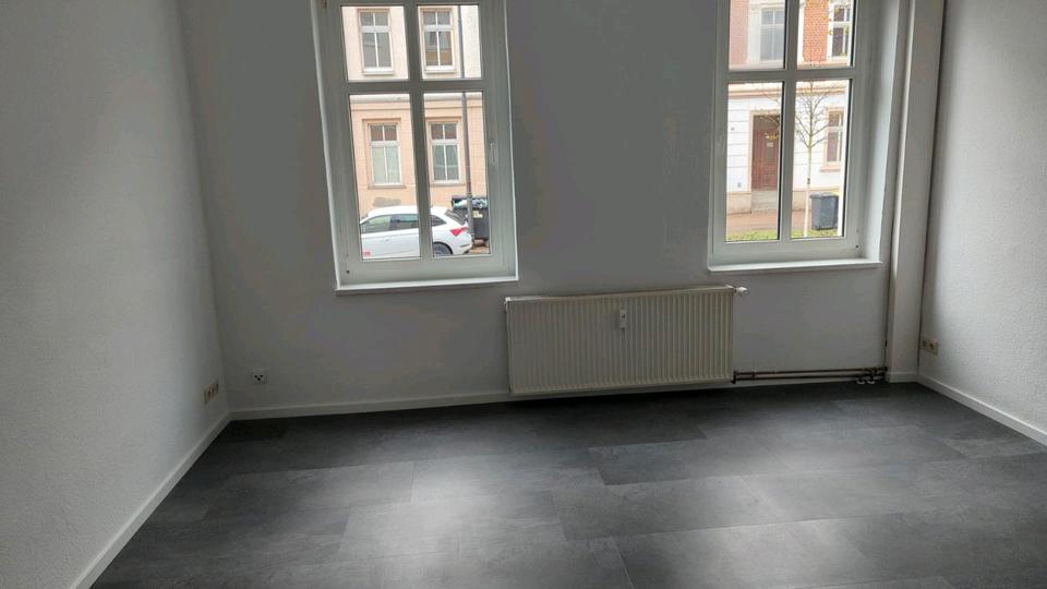 Erdgeschoßwohnung Dessau-Roßlau Roßlau - 1 Zimmer, 37 m&sup2;, 244&euro; | Angebot:26035217