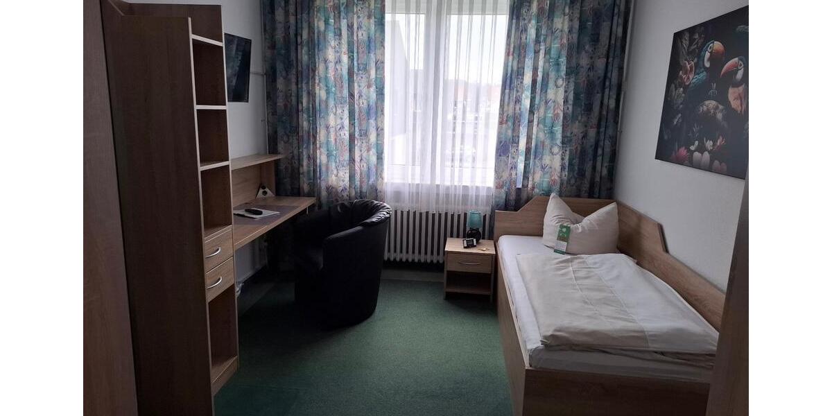Etagenwohnung Halle - 1 Zimmer, 19 m&sup2;, 580&euro; | Angebot:25882228