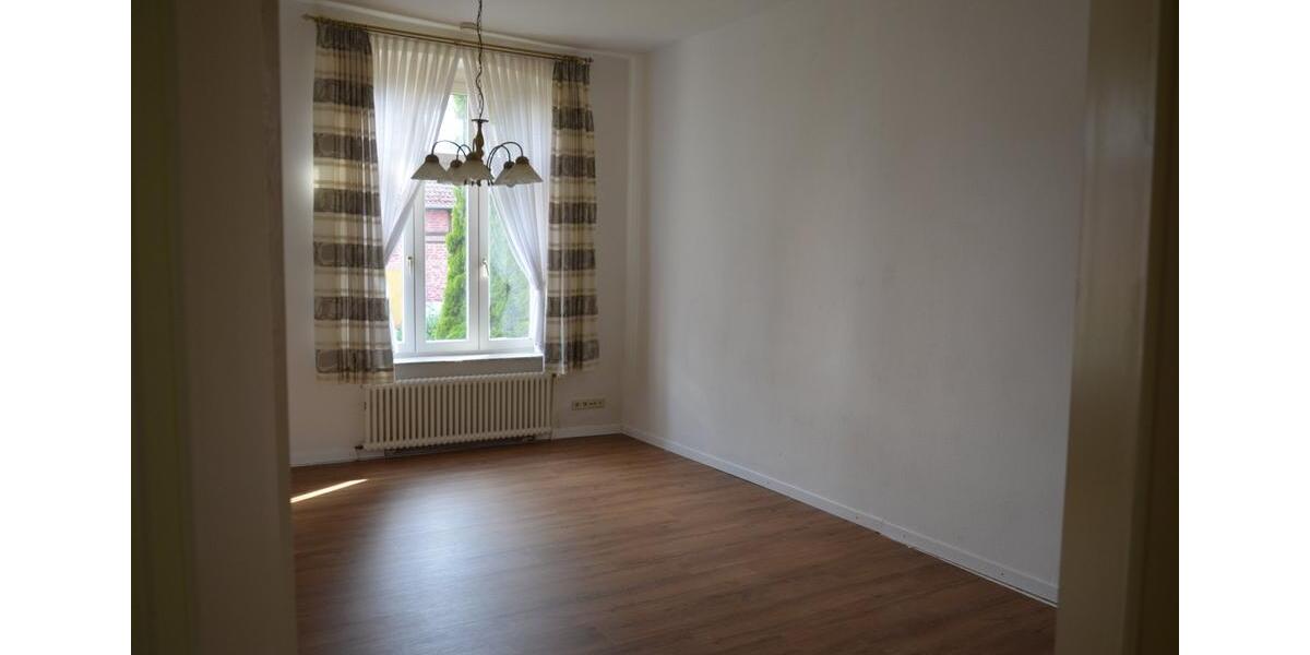 Erdgeschoßwohnung Einbeck - 4 Zimmer, 103 m&sup2;, 950&euro; | Angebot:26665192