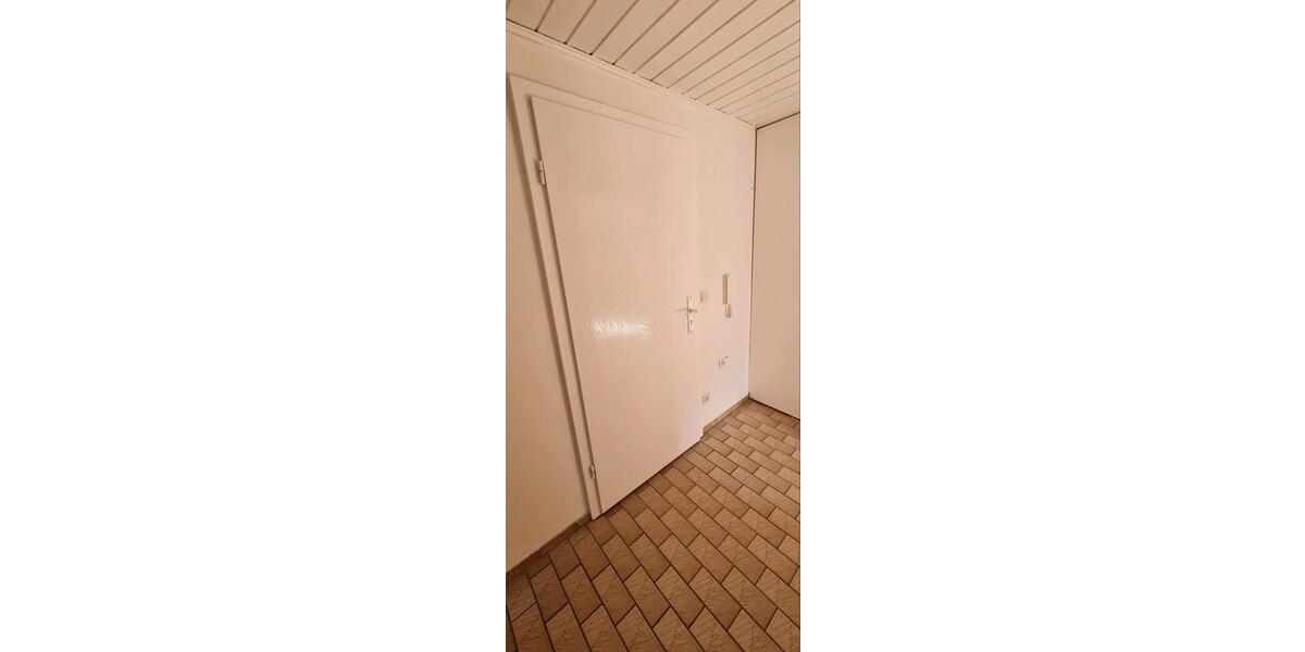 Dachgeschoßwohnung Dorfen - 2 Zimmer, 70 m&sup2;, 1.200&euro; | Angebot:26032308