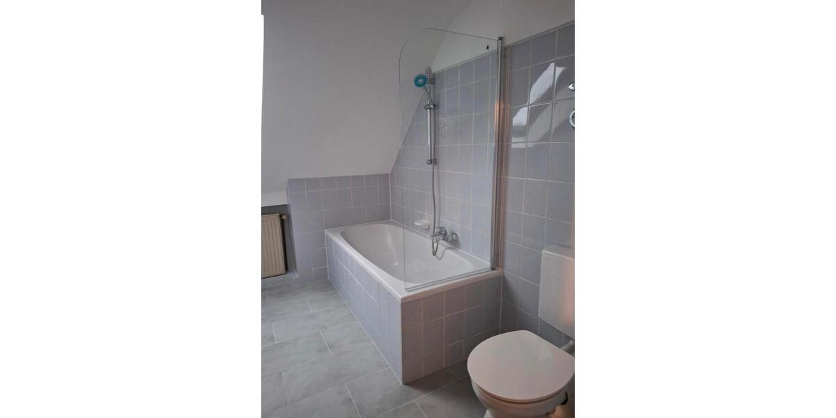 Dachgeschoßwohnung Tröstau - 4 Zimmer, 60 m&sup2;, 390&euro; | Angebot:24737348