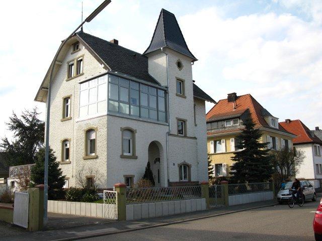 Etagenwohnung Mannheim Neckarstadt-Ost - 3 Zimmer, 130 m&sup2;, 1.300&euro; | Angebot:26438248
