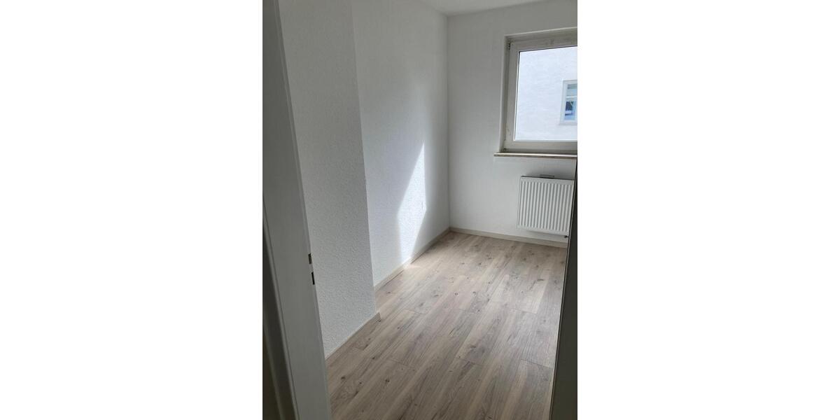 Etagenwohnung Wuppertal Gemarkung Barmen - 3 Zimmer, 78 m&sup2;, 899&euro; | Angebot:26606878