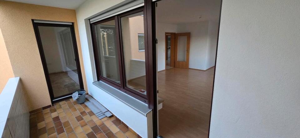 Etagenwohnung Niederwerrn - 3 Zimmer, 85 m&sup2;, 800&euro; | Angebot:26334778