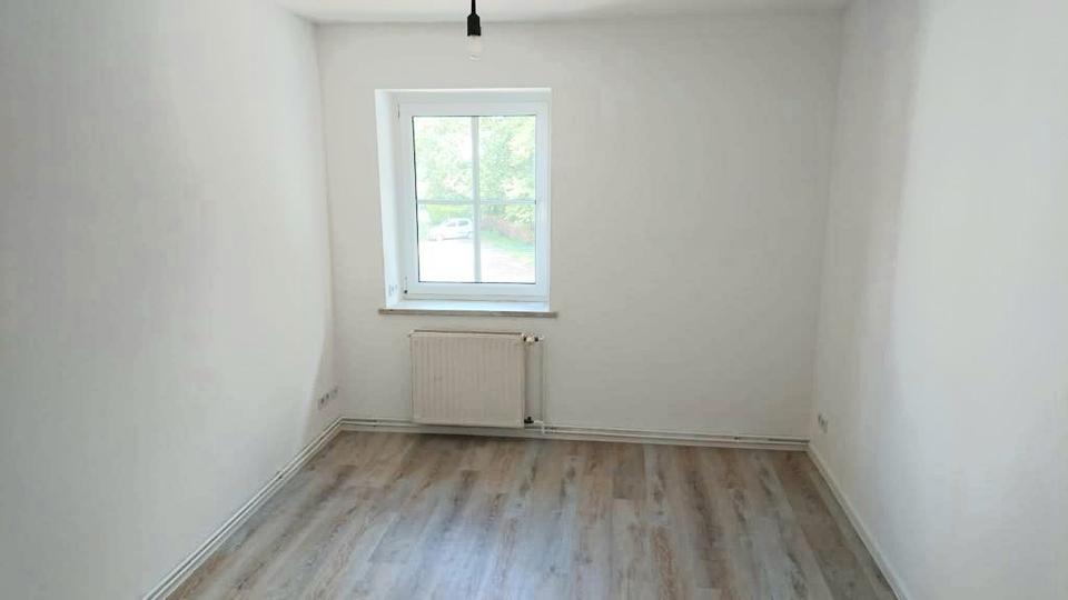 Etagenwohnung Bad Lauchstädt - 2 Zimmer, 46 m&sup2;, 391&euro; | Angebot:26625113