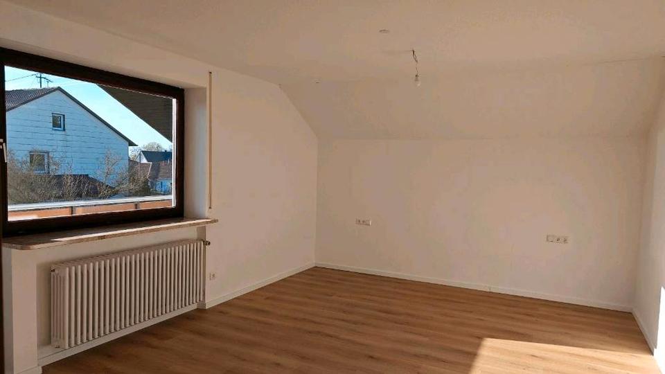 Dachgeschoßwohnung Wittislingen - 3 Zimmer, 101 m&sup2;, 1.300&euro; | Angebot:26705079