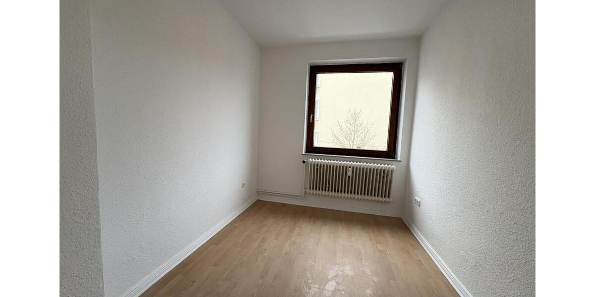 Etagenwohnung Bremerhaven - 3 Zimmer, 64 m&sup2;, 389&euro; | Angebot:26543591