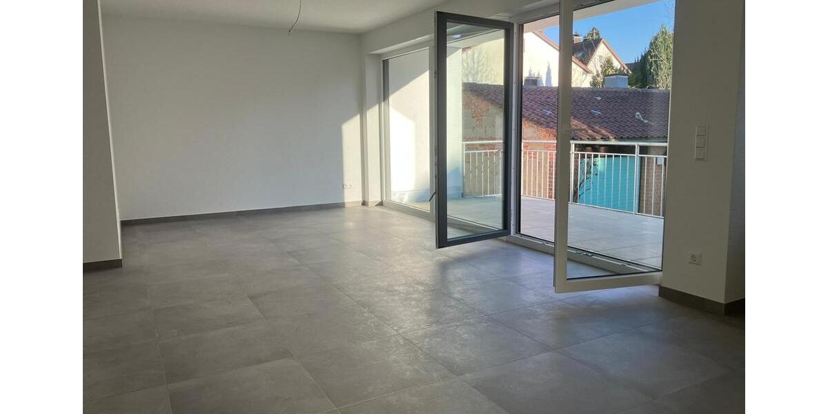 Etagenwohnung Leingarten - 4 Zimmer, 90 m&sup2;, 1.400&euro; | Angebot:24630711