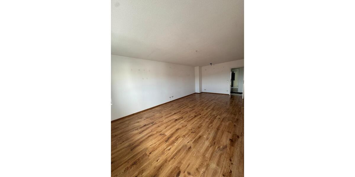 Etagenwohnung Regen - 3 Zimmer, 76 m&sup2;, 550&euro; | Angebot:26071638