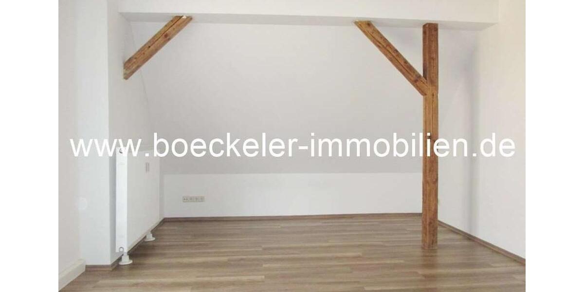 Dachgeschoßwohnung Elsteraue - 4 Zimmer, 91 m&sup2;, 530&euro; | Angebot:24711753