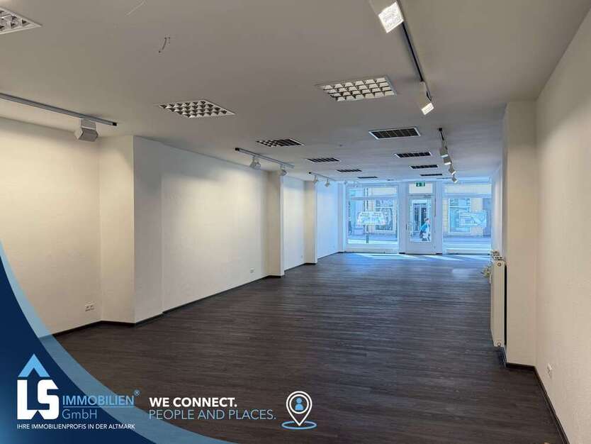 Einzelhandel in Stendal 1.664 € 128 m²
