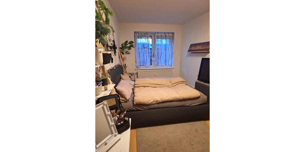 Erdgeschoßwohnung Oschersleben (Bode) - 4 Zimmer, 117 m&sup2;, 710&euro; | Angebot:26688103