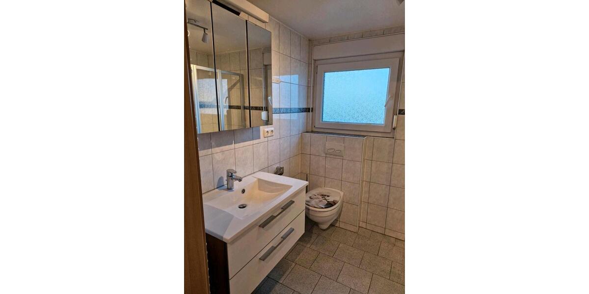 Dachgeschoßwohnung Etzenricht - 1 Zimmer, 34 m&sup2;, 400&euro; | Angebot:26275751