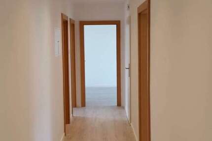 Wohnung Augsburg Hochzoll - 4 Zimmer, 80 m&sup2;, 950&euro; | Angebot:26772259
