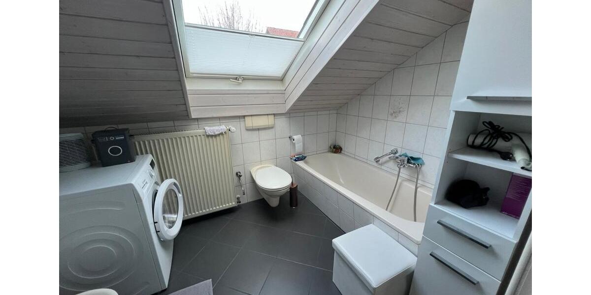 Dachgeschoßwohnung Lollar - 4 Zimmer, 118 m&sup2;, 1.100&euro; | Angebot:24253119