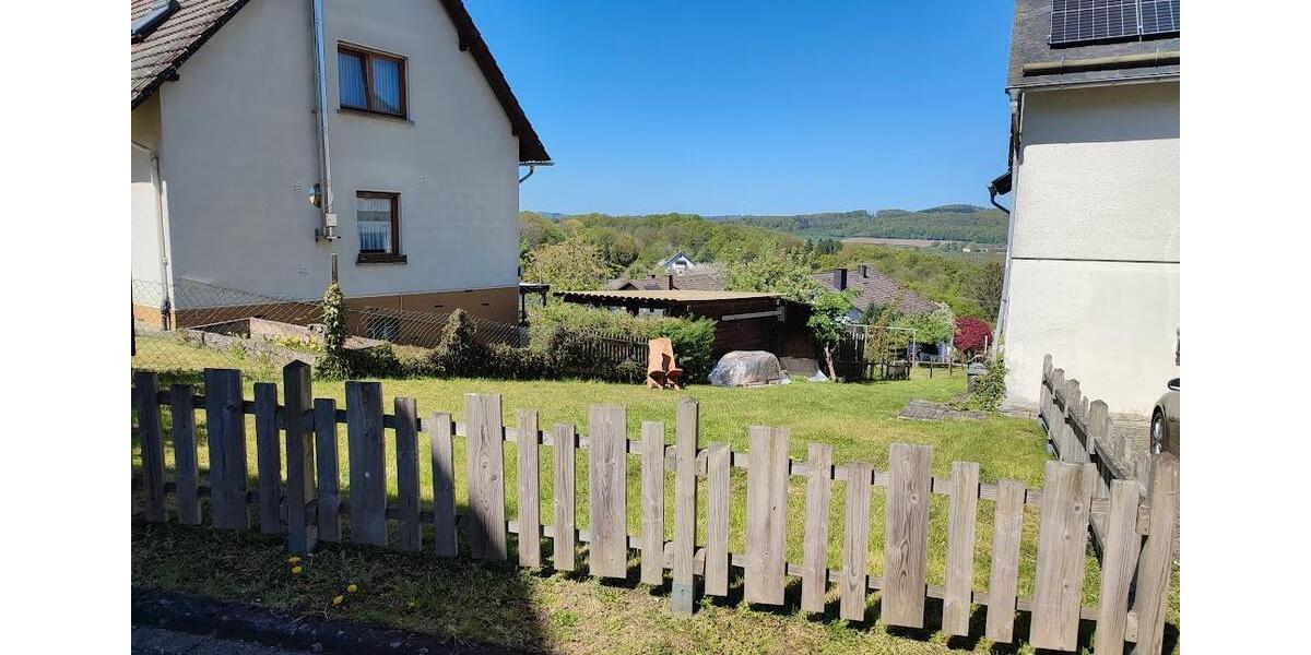 Etagenwohnung Hundsangen - 4 Zimmer, 140 m&sup2;, 1.200&euro; | Angebot:26230359