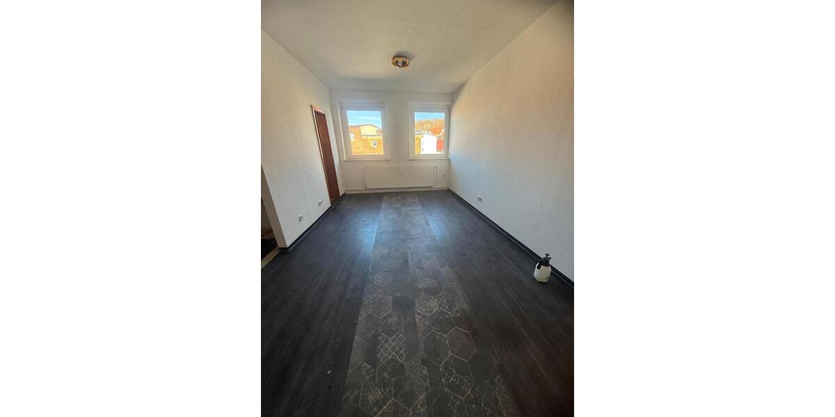 Etagenwohnung Allstedt - 2 Zimmer, 56 m&sup2;, 310&euro; | Angebot:26018184