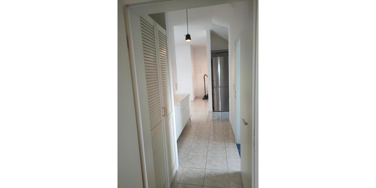 Dachgeschoßwohnung Obertshausen - 3 Zimmer, 74 m&sup2;, 800&euro; | Angebot:25548917