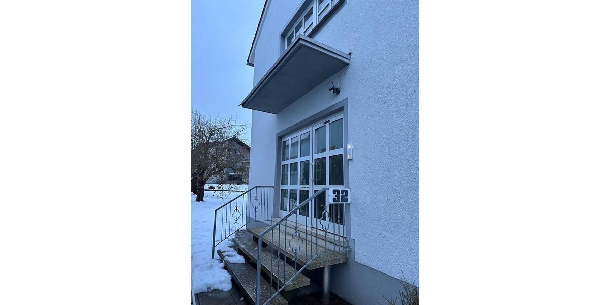 Etagenwohnung Eichenzell - 4 Zimmer, 100 m&sup2;, 1.300&euro; | Angebot:24695318