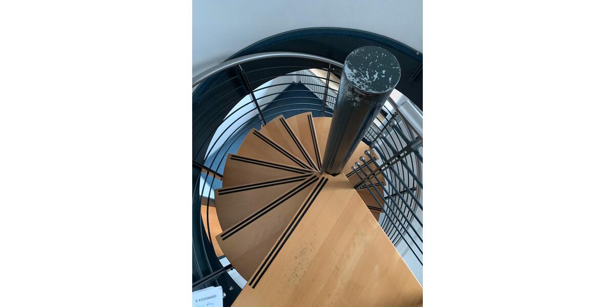 Eitorf-Zentrum: Büro- & Praxisflächen im Zentrum. zimmer