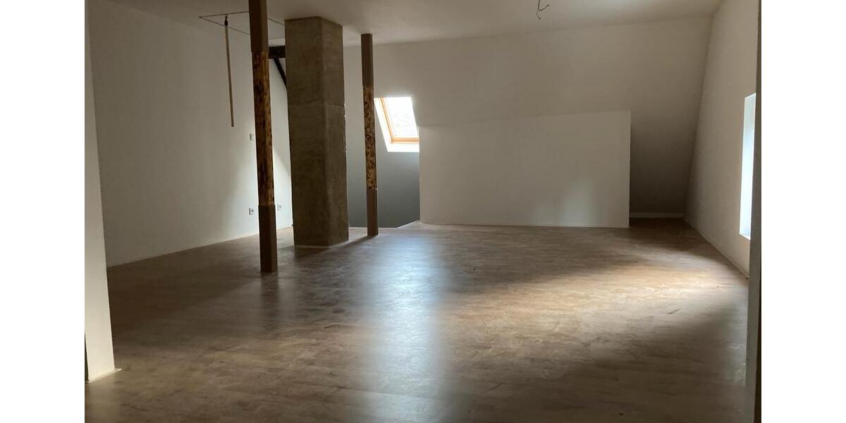 Doppelhaushälfte Siegen - 4 Zimmer, 123 m&sup2;, 1.000&euro; | Angebot:26025194