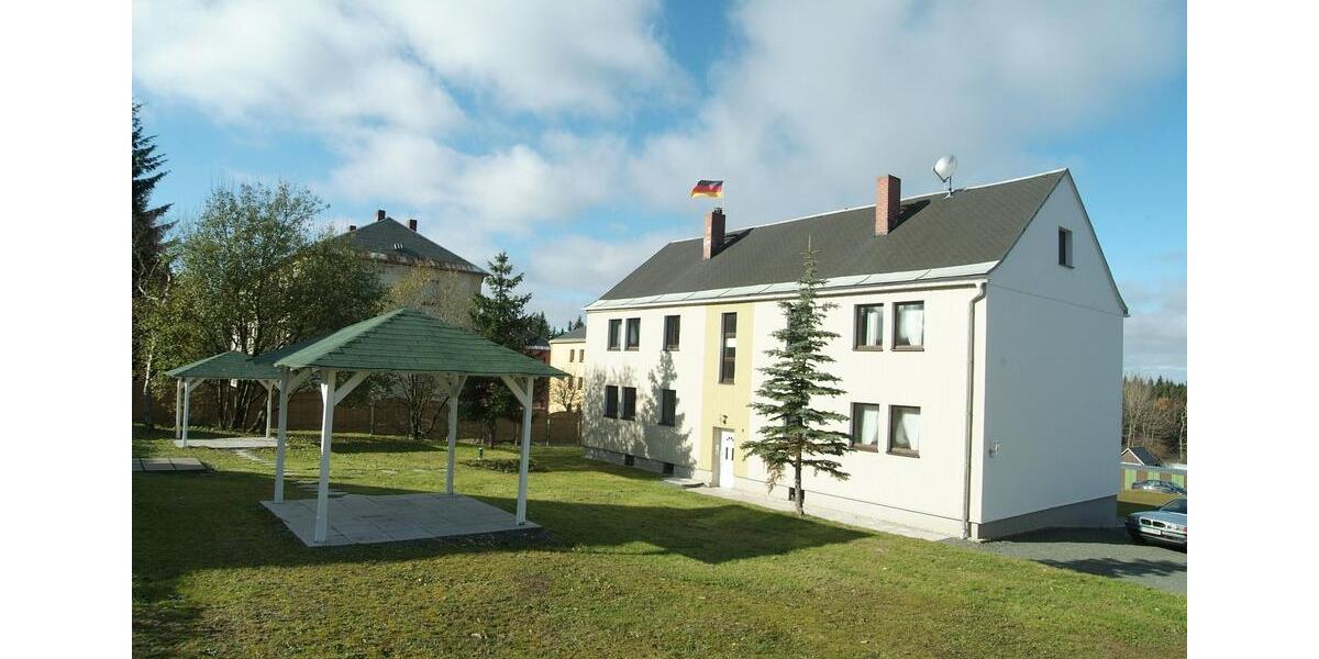 Wohnen in traumhaft ruhiger Lage – 3-Zi.-Wohnung mit optionaler Möblierung & Sauna im Haus 3 zimmer