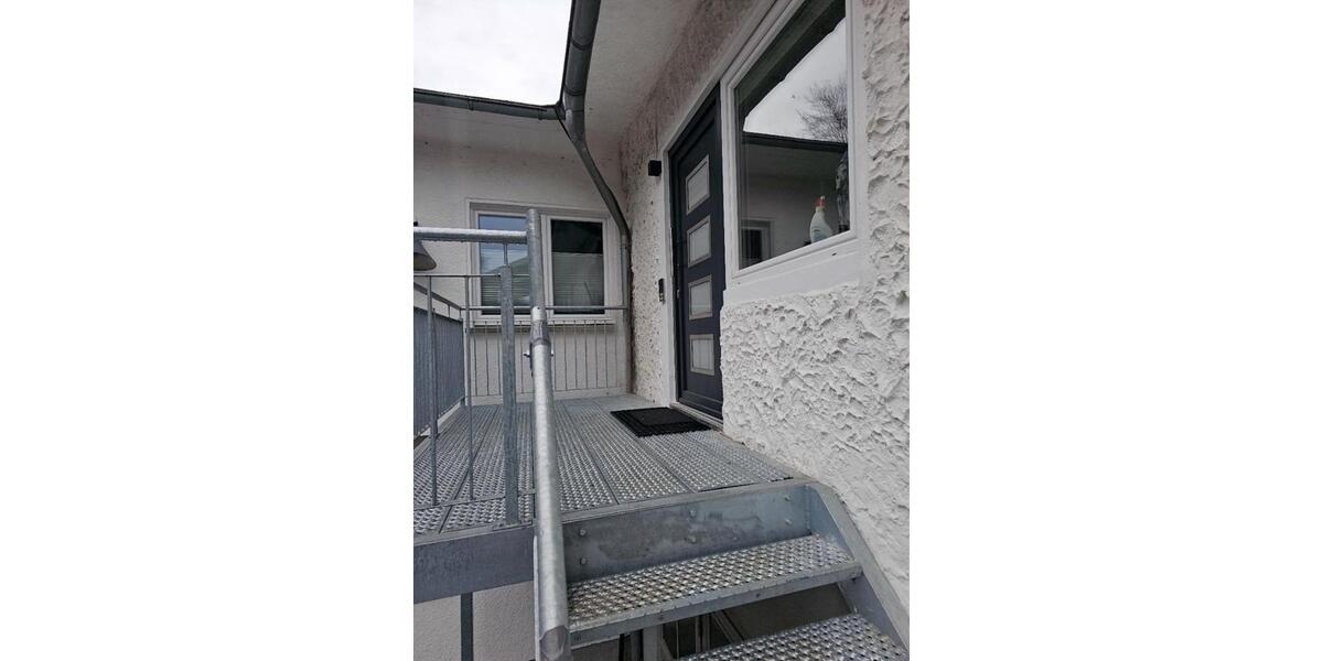 Etagenwohnung Reichshof - 2 Zimmer, 77 m&sup2;, 620&euro; | Angebot:25538417
