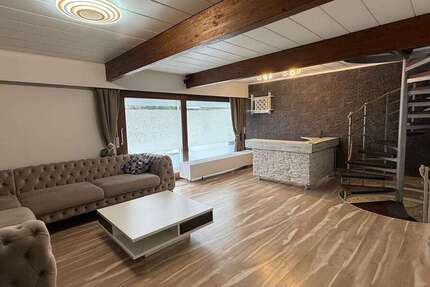 Haus Schönaich - 6 Zimmer, 140 m&sup2;, 2.400&euro; | Angebot:21923987