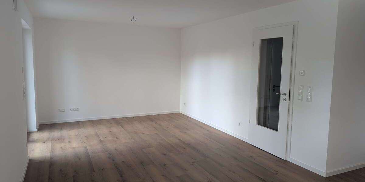Etagenwohnung Straubing - 2 Zimmer, 73 m&sup2;, 870&euro; | Angebot:26142464