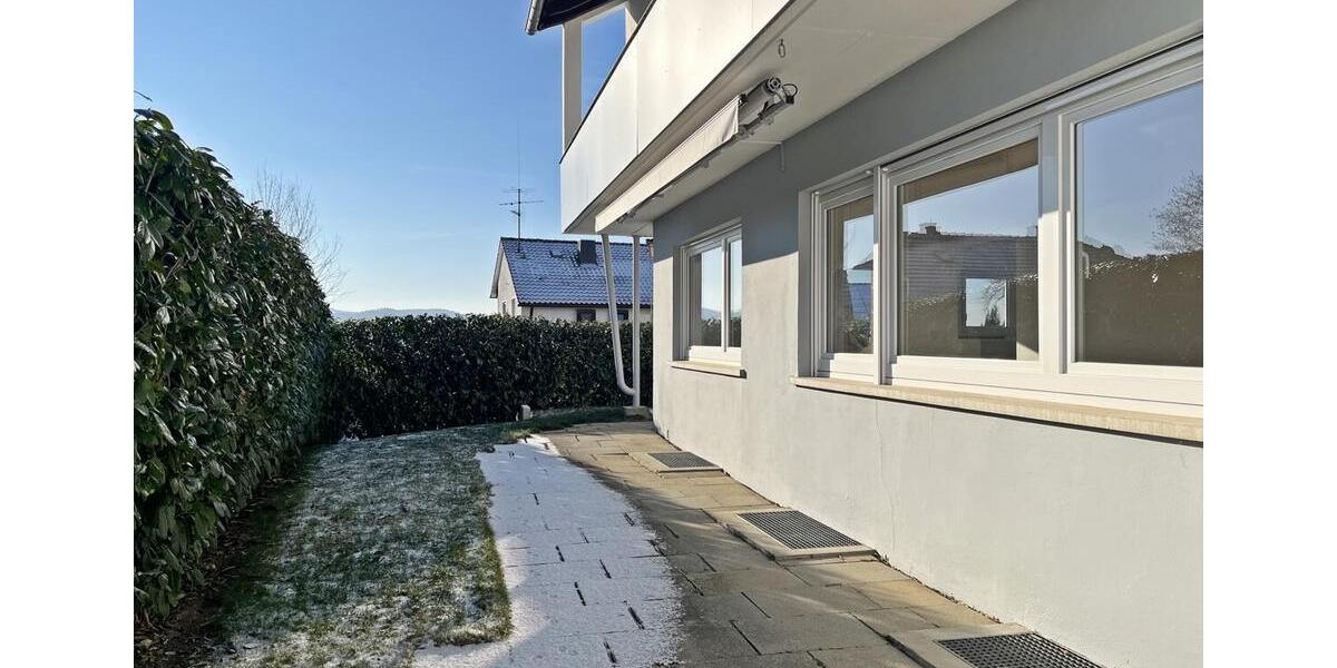Einfamilienhaus Reutlingen Reutlingen (Kernstadt) - 4.5 Zimmer, 140 m&sup2;, 2.200&euro; | Angebot:25142351