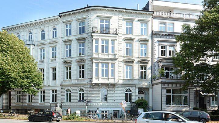 Freie Büroflächen in schönem Altbau direkt an der Alster - All-in-Miete