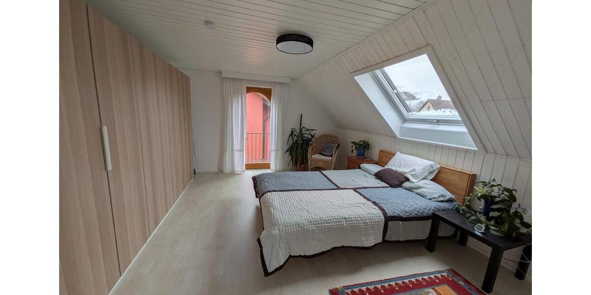 Dachgeschoßwohnung Böblingen Dagersheim - 3.5 Zimmer, 115 m&sup2;, 1.465&euro; | Angebot:24756229